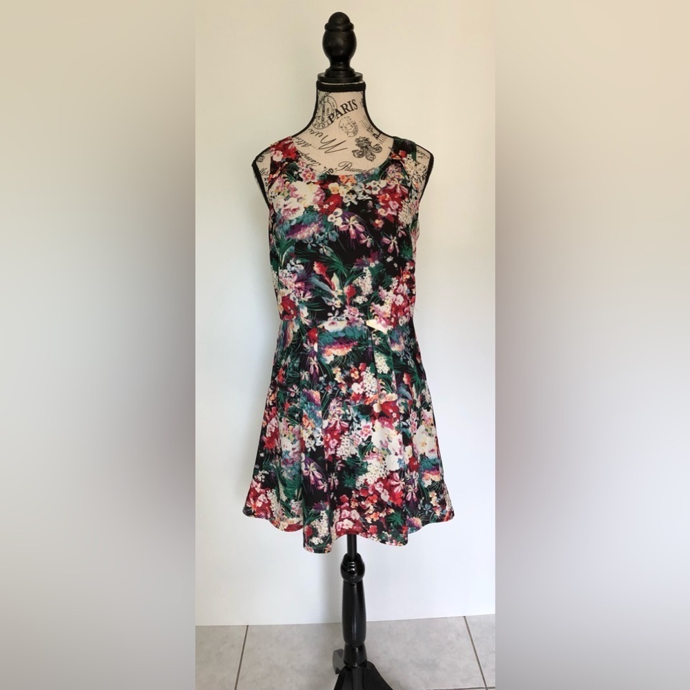 Dynamite Women's Floral Sleeveless Dress Size Small